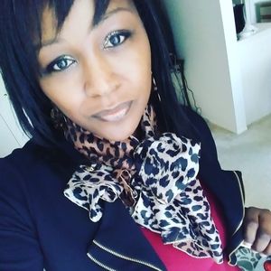 Meet your Posher, Nina